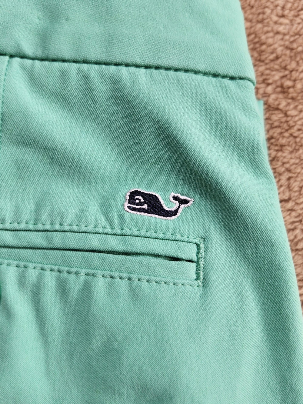 Vineyard Vines Mint Green Performance Breaker Shorts 42W Inseam 7" - Picture 2 of 8